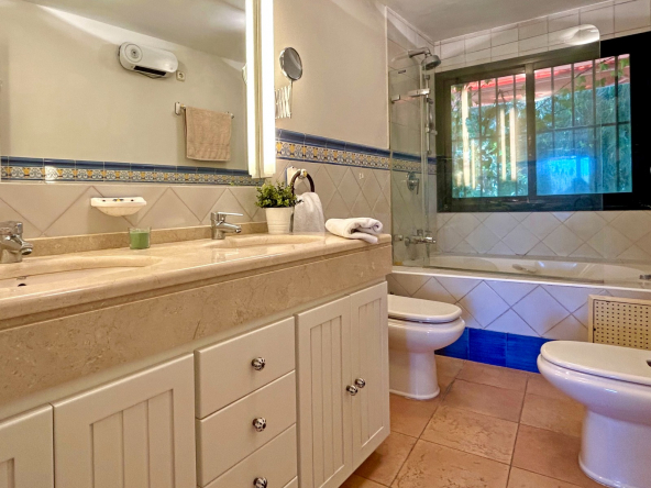 C. de los Cipreses baño suite 3