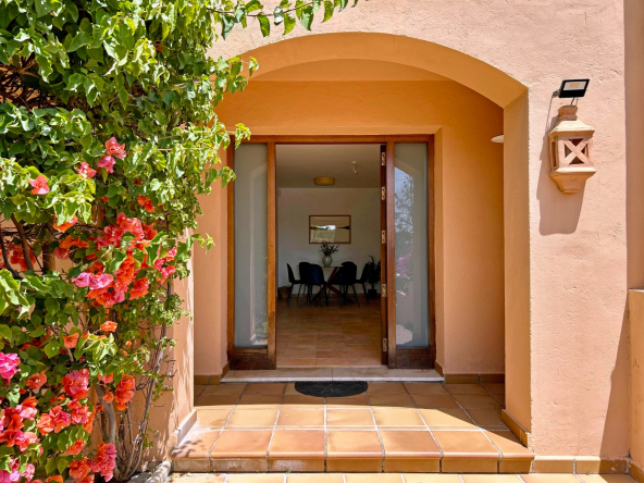 C. de los Cipreses entrada 1